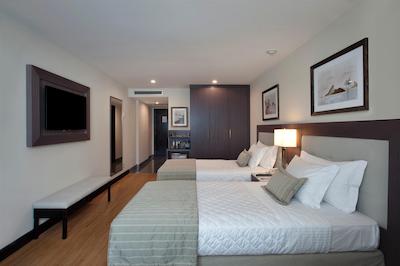 میرامار هتل بای ویندسُر