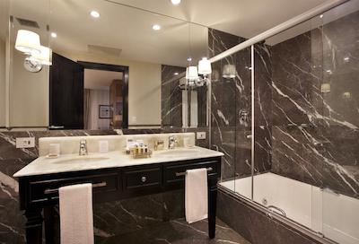 میرامار هتل بای ویندسُر