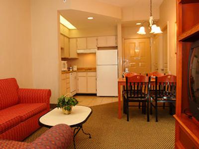 هاودرن سویتز بای ویندهام اُرلاندو لاک بونا ویستا