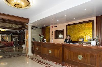 گراند هتل ل فنتی