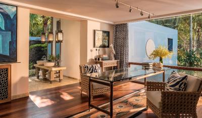 فور اسیسُنز ریزرت لانگکاوی