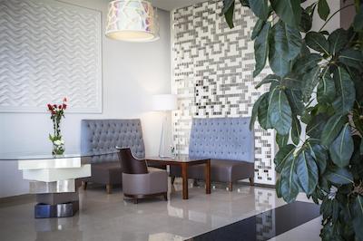 رلاکس هتل کنیترا