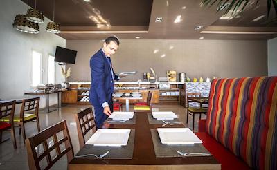 رلاکس هتل کنیترا