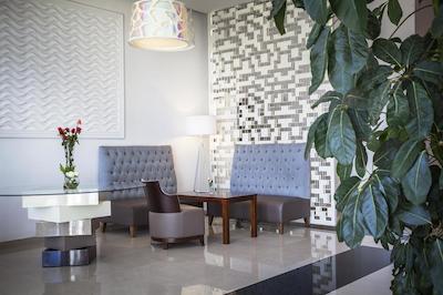 رلاکس هتل کنیترا