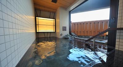 درمی این ونو اُکاچیماچی