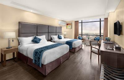 گولدن فنیکس هتل مانیلا