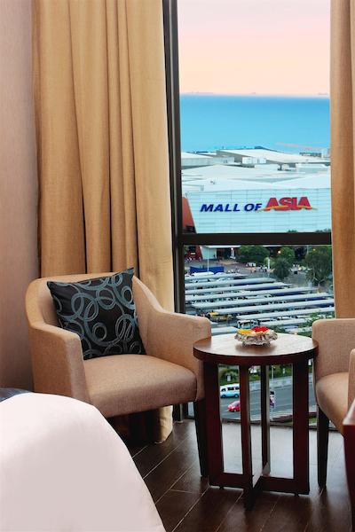 گولدن فنیکس هتل مانیلا