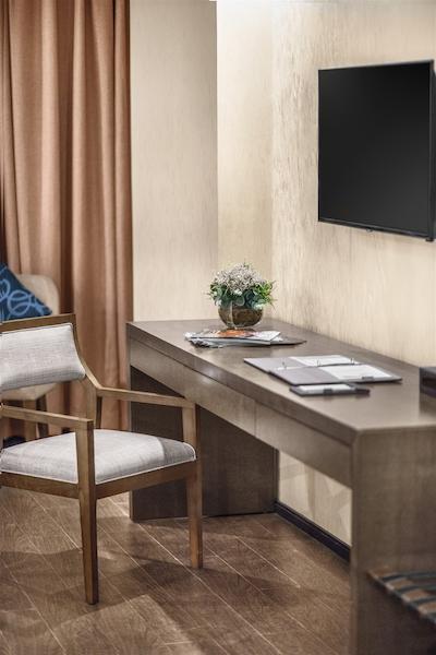 گولدن فنیکس هتل مانیلا