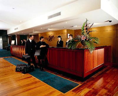 هریتاج اوکلاند وینگ اند تور وینگ