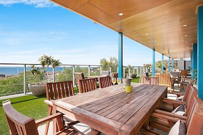 رامادا سویتز زن کوارتر داروین