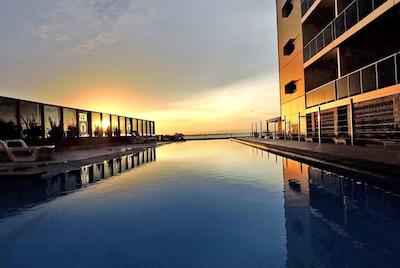 رامادا سویتز زن کوارتر داروین