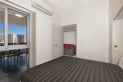 رامادا سویتز زن کوارتر داروین