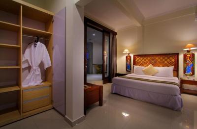 مستن تاماریند هتل نوسا دوا