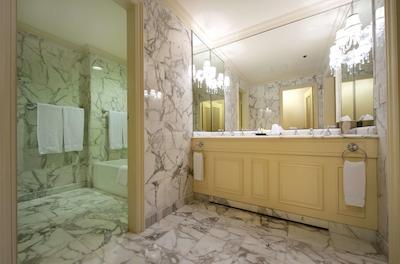 سیر استامفرد ات سیرکولار کوای