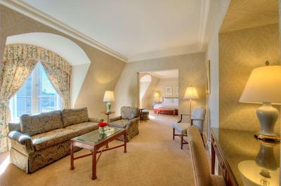 سیر استامفرد ات سیرکولار کوای