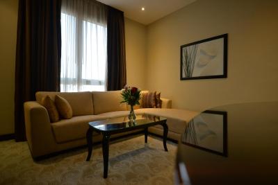 استراتو هتل بای وارویک