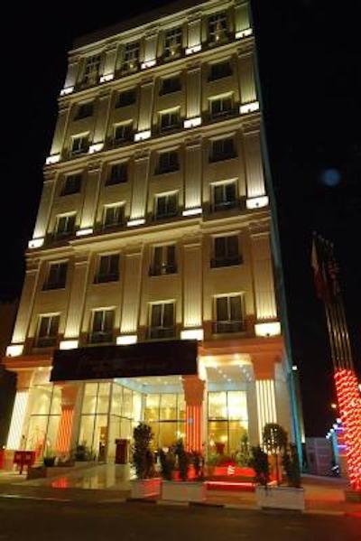 استراتو هتل بای وارویک