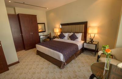 استراتو هتل بای وارویک