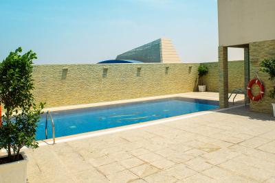 استراتو هتل بای وارویک