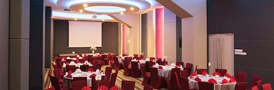 د استریتز هتل اند سویتز