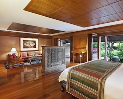 شرایتون گرند سوخومویت ای لاکچری کالکشن هتل