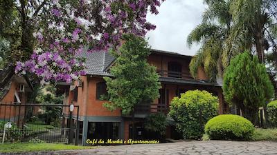 هتل پکنو بسک