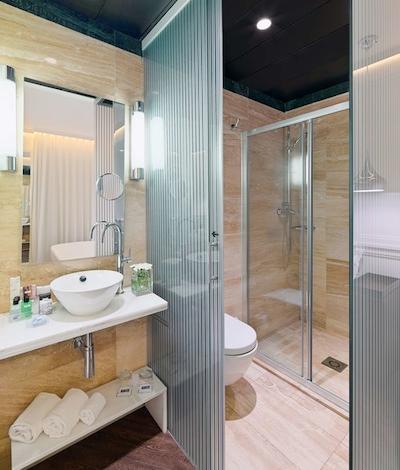 ه10 ونیورسیتات