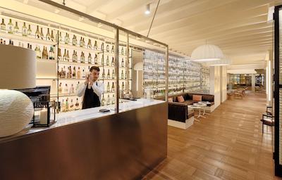 ه10 ونیورسیتات