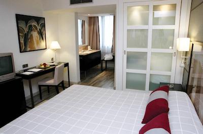 ه10 ونیورسیتات