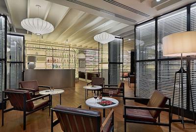 ه10 ونیورسیتات