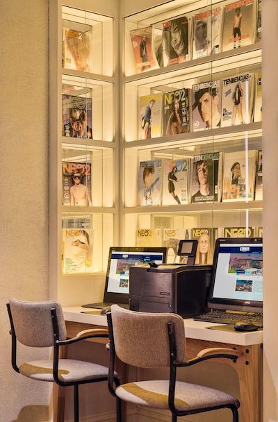 ه10 ونیورسیتات