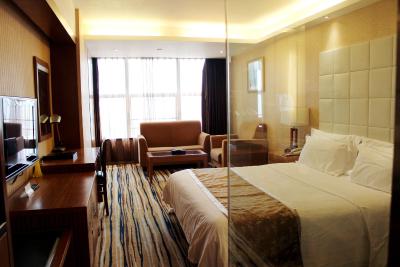 شنزهن ریلو استیشن هتل