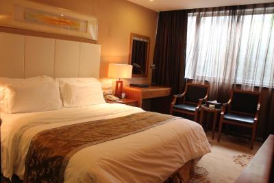 شنزهن ریلو استیشن هتل