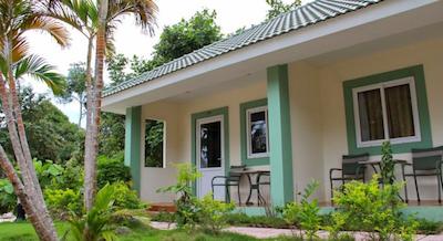 می لان هتل اند رستاورانت