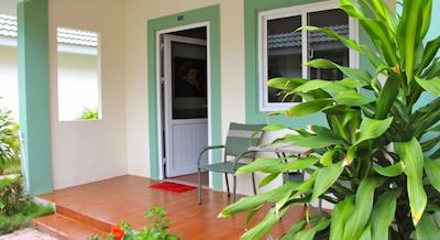 می لان هتل اند رستاورانت