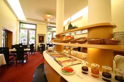 تپ هتل هامر