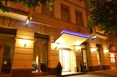 تپ هتل هامر