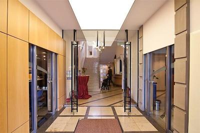 تپ هتل هامر