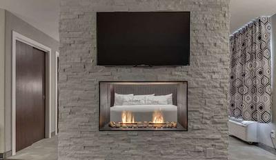 هم این اند سویتز ساسکاتون اسود