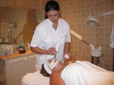 رسیدنس اینتوریست هتل