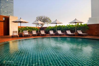 لبوئا ات استیت تاور