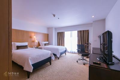 لبوئا ات استیت تاور