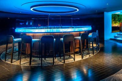 لبوئا ات استیت تاور