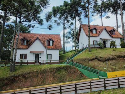 هتل گولدن پارک کمپز دو جردو