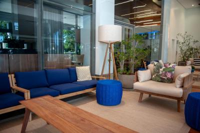 پردیجی هتل سانتز دومنت آیرپرت