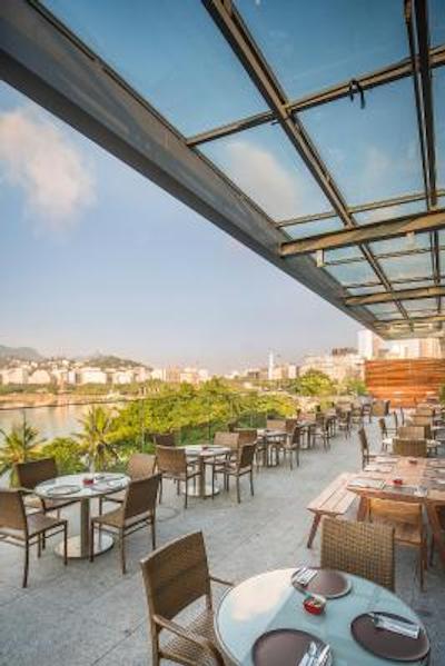 پردیجی هتل سانتز دومنت آیرپرت