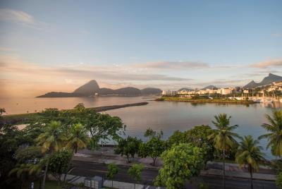 پردیجی هتل سانتز دومنت آیرپرت