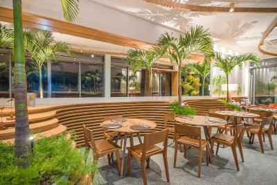 پردیجی هتل سانتز دومنت آیرپرت