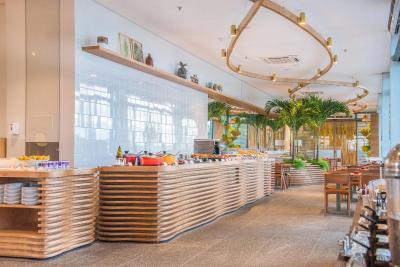 پردیجی هتل سانتز دومنت آیرپرت