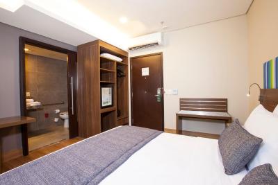 پردیجی هتل سانتز دومنت آیرپرت